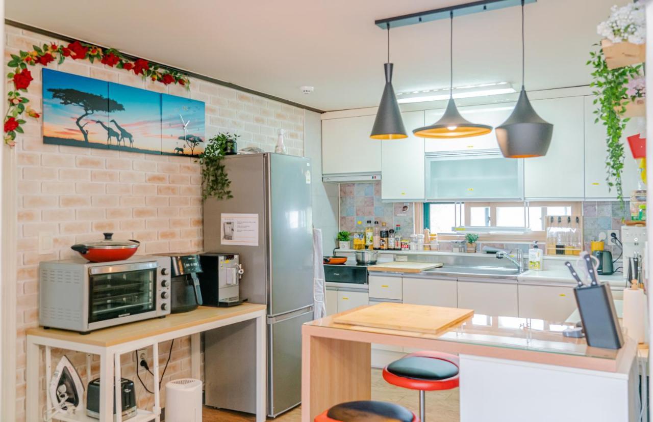 Apartament For Family Group, 4Min To Seoul Station Zewnętrze zdjęcie